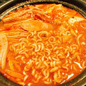 サリ麺で韓国プデチゲ